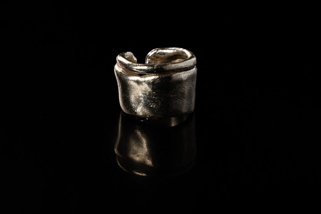 INOTHE RING