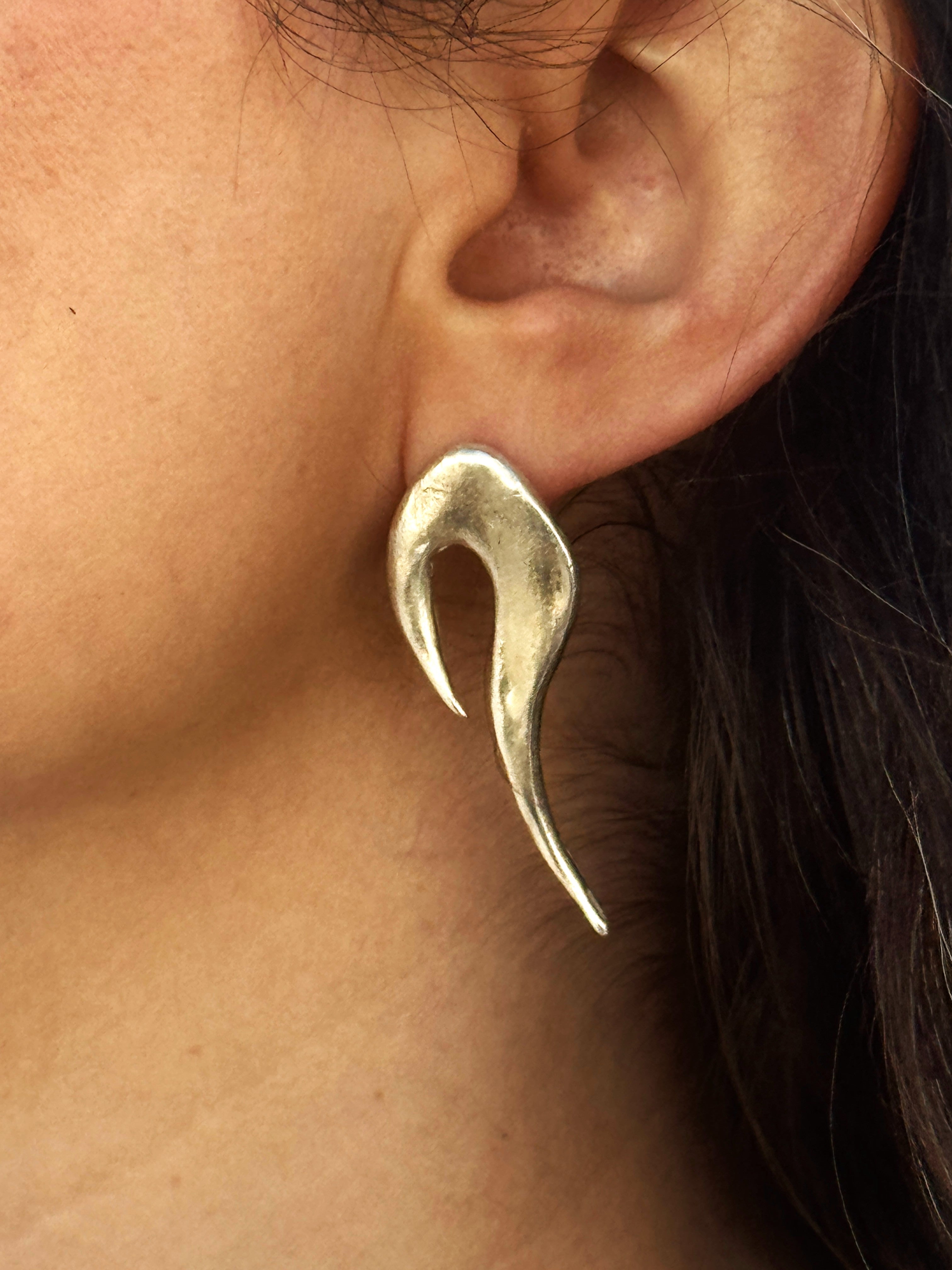 SMALL FLAME EARRINGS