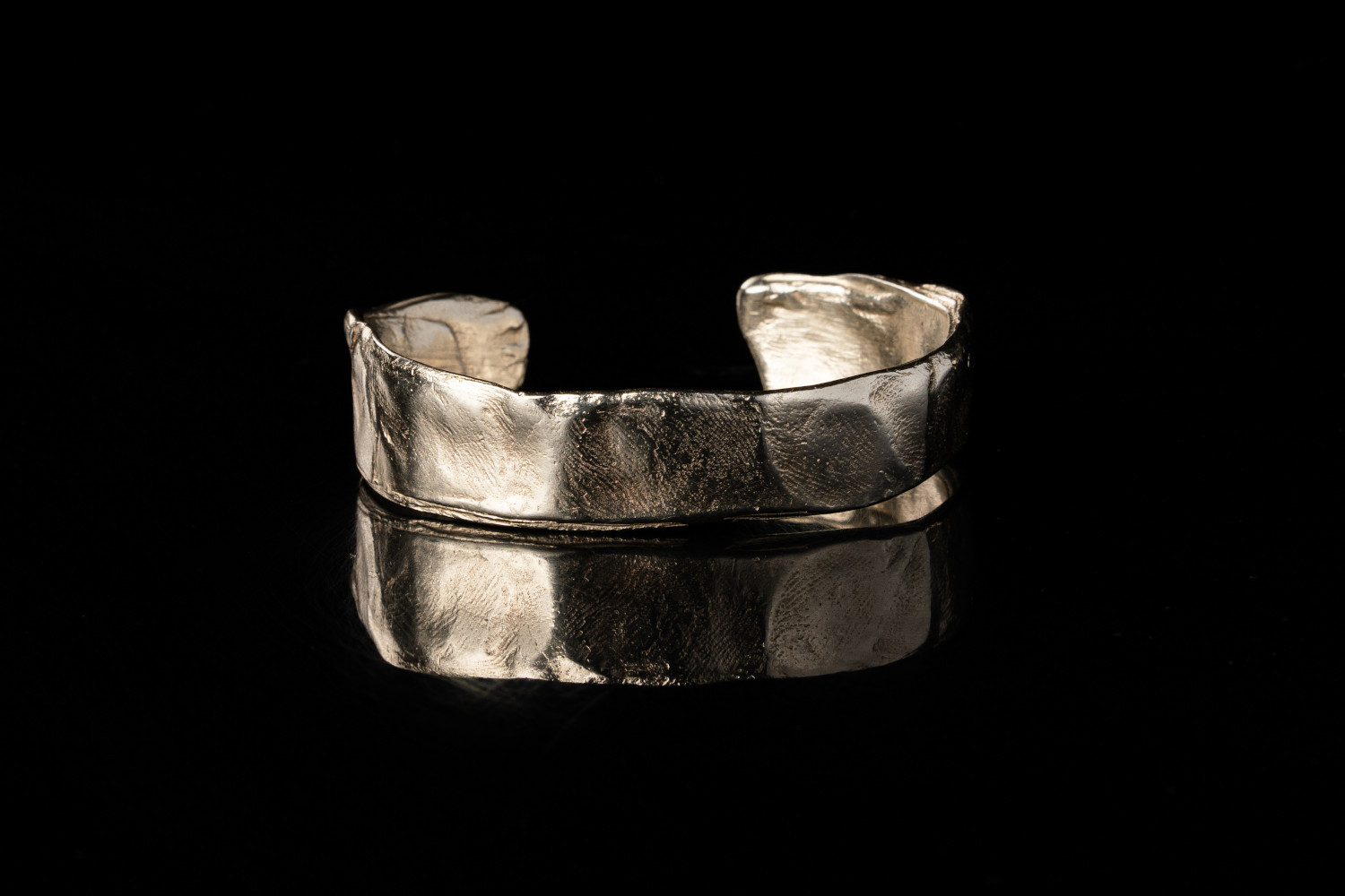 MIRROR CUFF