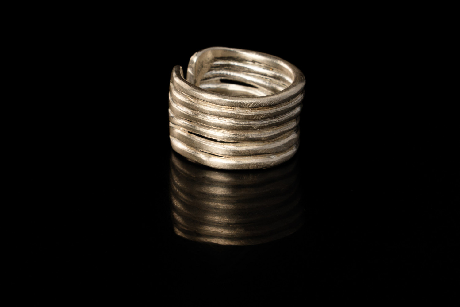 SIX LINES RING