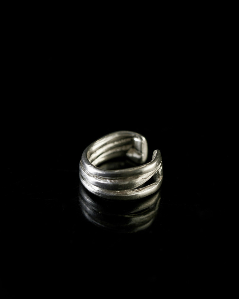 THREE LINES RING